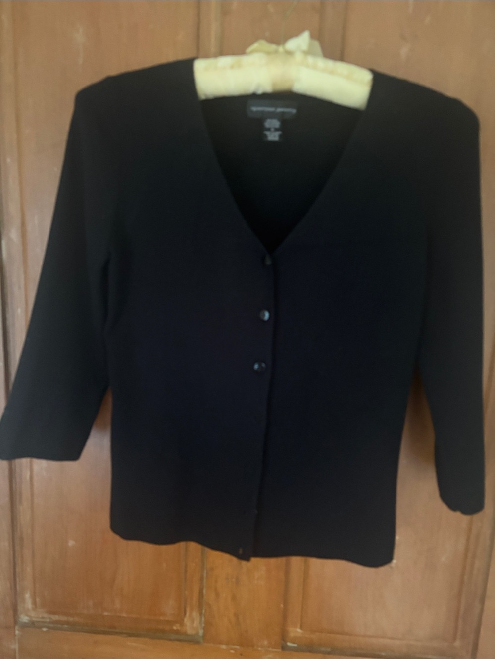 Spenser Jeremy Black V‑Neck Button Cardigan